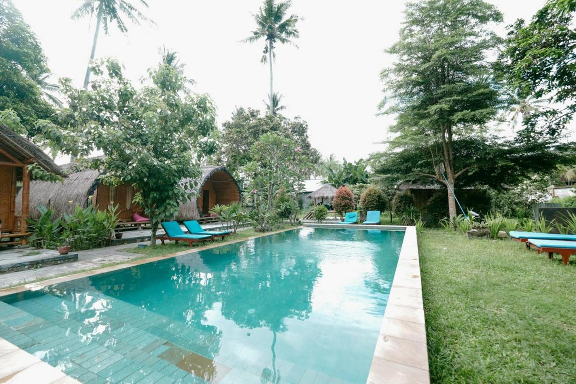 Cici Bungalow Senggigi Mangsit Екстериор снимка