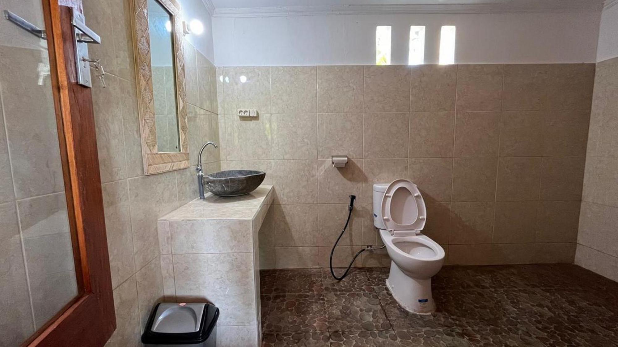 Cici Bungalow Senggigi Mangsit Екстериор снимка